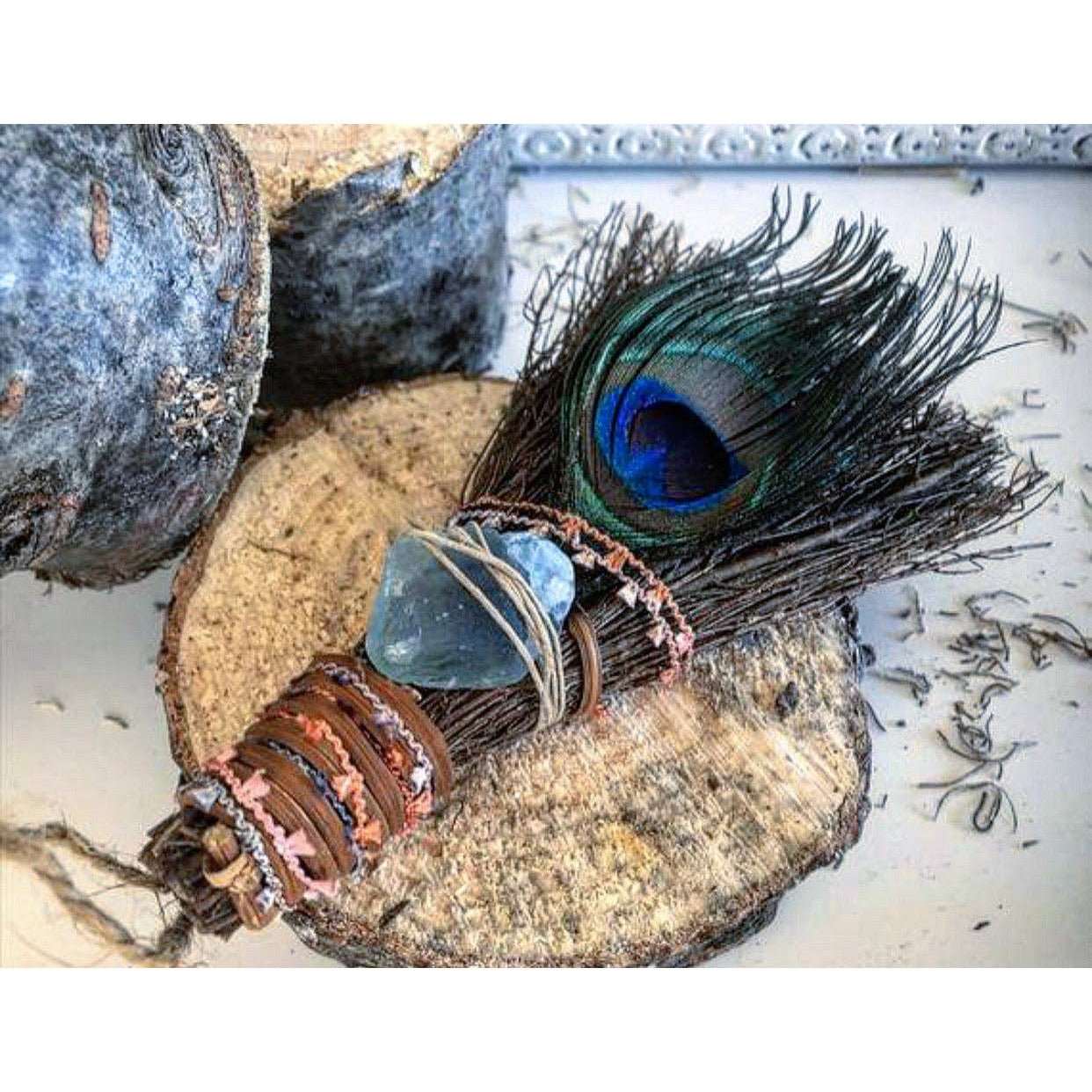 CINNAMON BROOM + Fluorite Healing Stone - Mystic Tribes